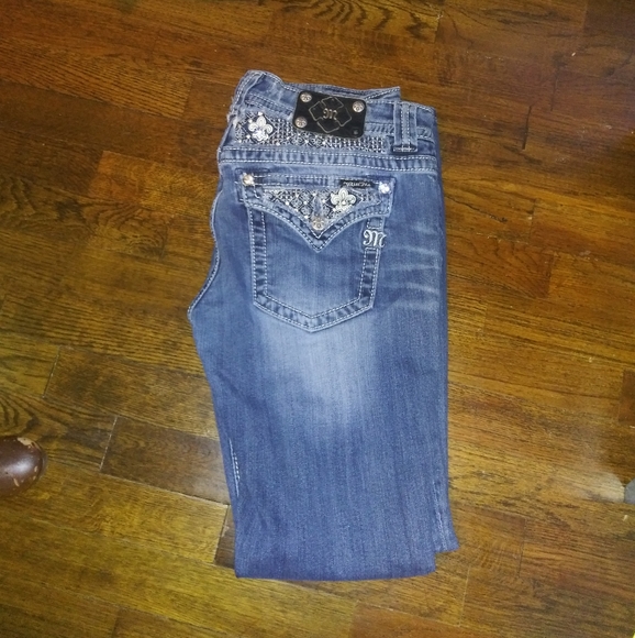 Miss Me Jeans Rhinestone Detail - Picture 5 of 7